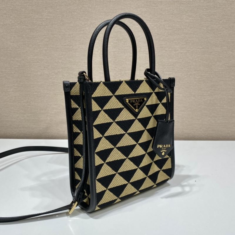 Pra*a tote bags
